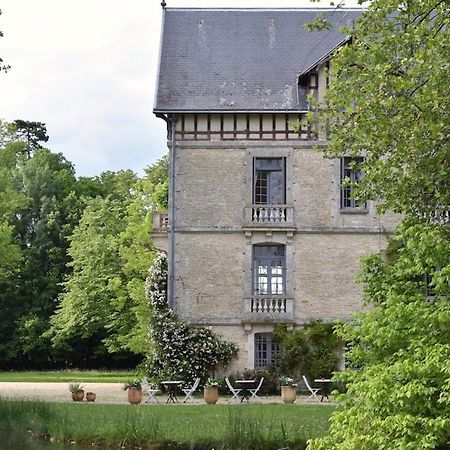 Bed and Breakfast Manoir De Plaisance Benon Exterior foto