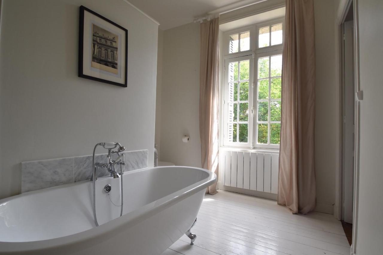 Bed and Breakfast Manoir De Plaisance Benon Exterior foto
